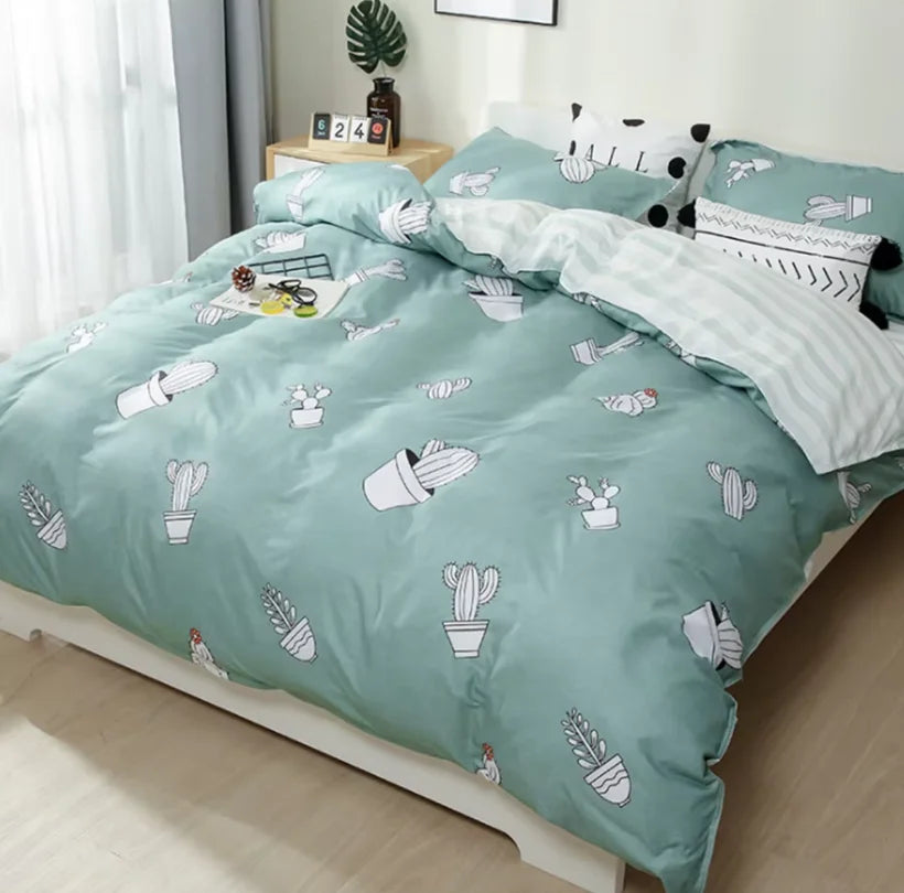 Double-Sided Four-Piece Bedding Set